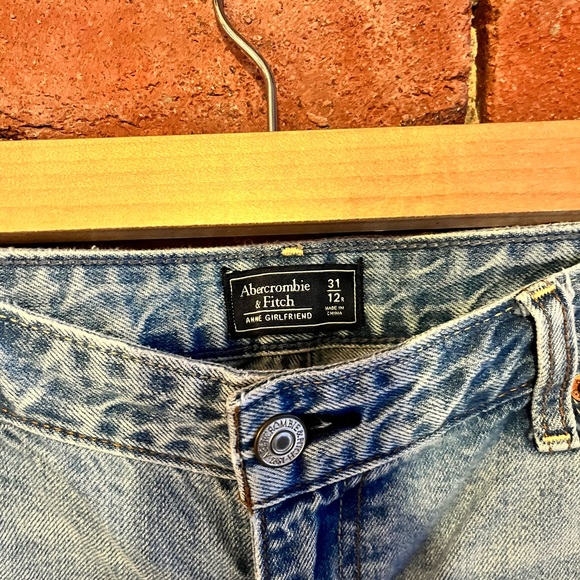 Abercrombie Jeans Size 12 - Picture 2 of 2